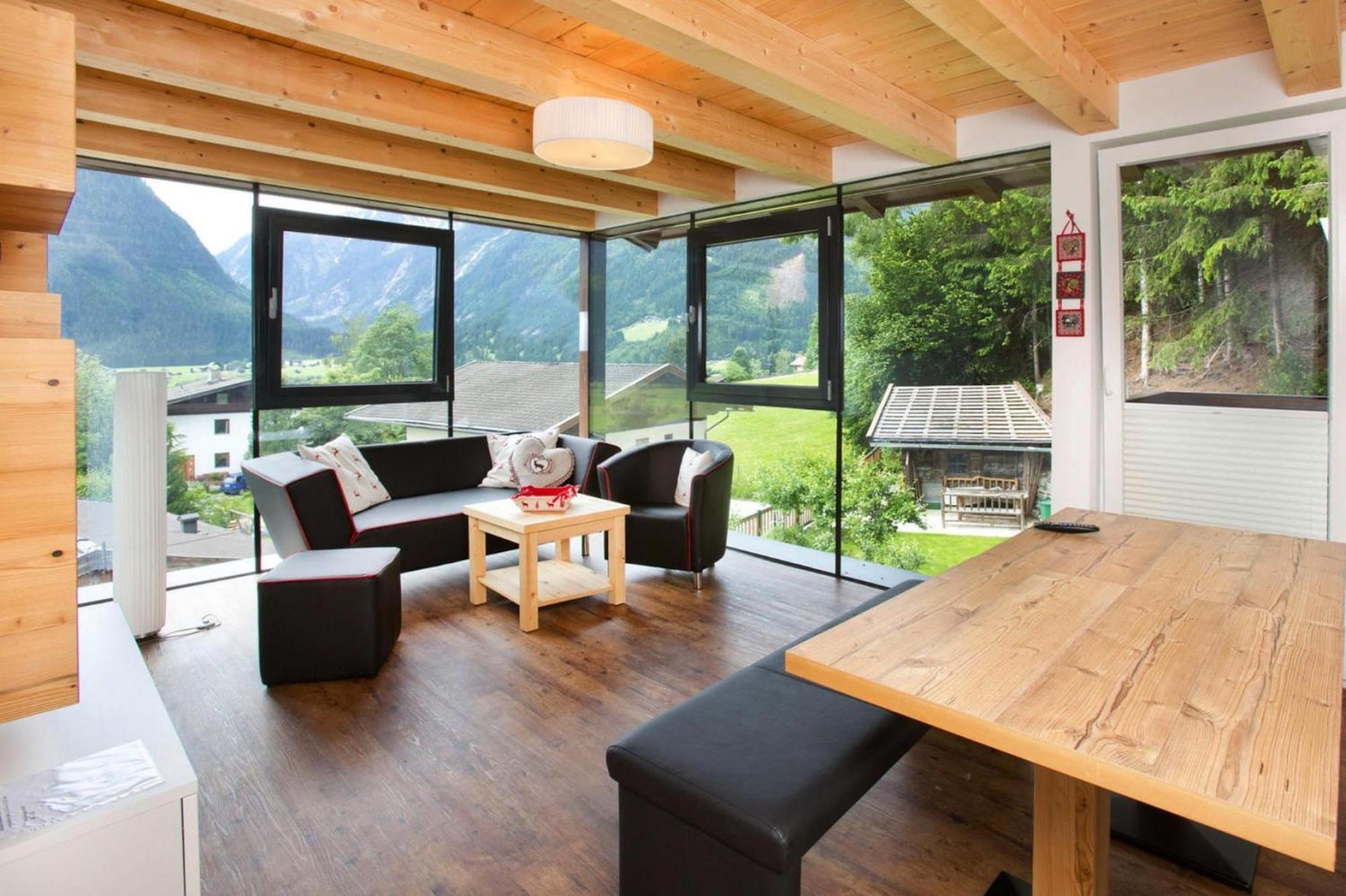 Apartment In Neukirchen With A Balcony Neukirchen am Großvenediger Exteriör bild